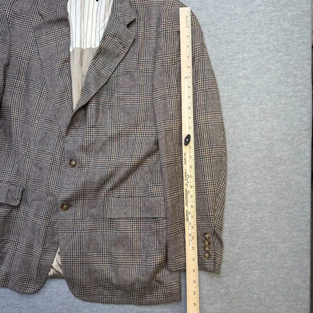Tommy Hilfiger stain sleeve